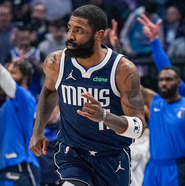 她们对比赛 她们对比赛