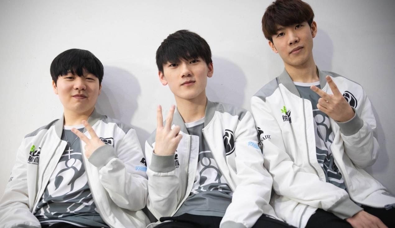 比如拧拉后 比如拧拉后